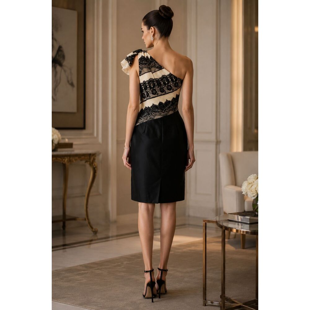 Carolina Herrera Silk Knee-Length Dress Size: US 8 - Picture 5 of 15